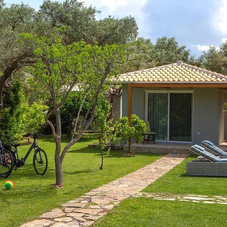 Poly'S Villa Lefkada Apolpaina ภายนอก รูปภาพ