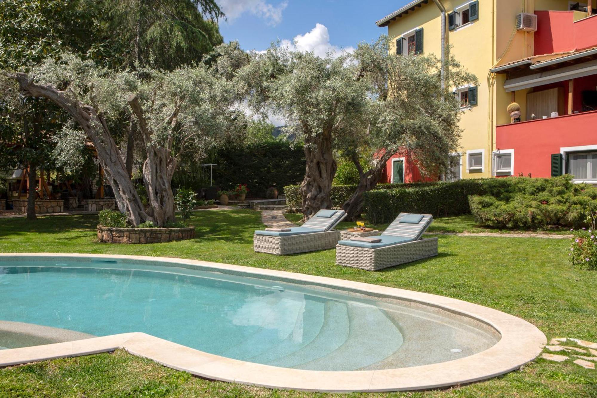 Poly'S Villa Lefkada Apolpaina ภายนอก รูปภาพ